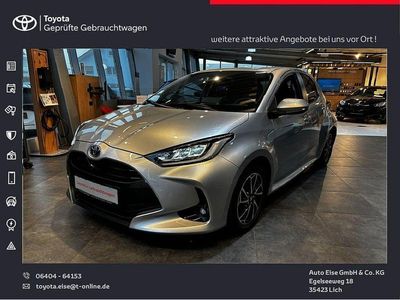 Silber Gebraucht 2022 Toyota Yaris Hybrid Team Limousine | 17.890 € (Fairer Preis)