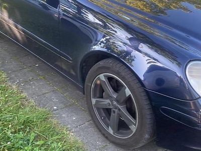 Mercedes E320