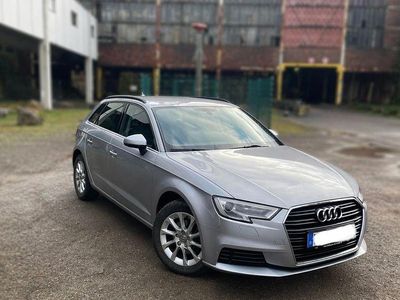 Gebraucht Audi A3 Sport 116 PS (85 kW) 2018 Silber Limousine