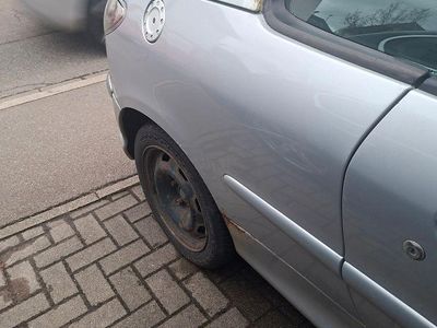 Gebraucht Peugeot 206 CC Quiksilver 109 PS (80 kW) 2004 Grau Cabrio