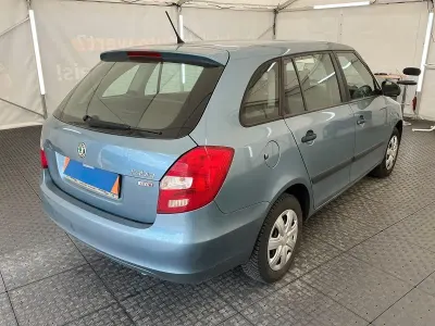 Gebraucht Skoda Fabia 69 PS (50 kW) 2011 Grau Kombi