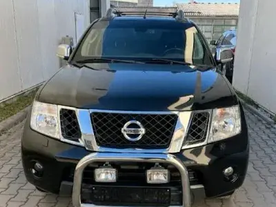 Używany Nissan Navara 231 KM (169 kW) 2015 Czarny Pickup