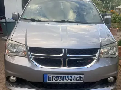Gebraucht Dodge Grand Caravan 287 PS (211 kW) 2015 Silber Van / Kleinbus