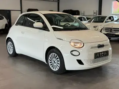 Gebraucht Fiat 500e 86 kW (118 PS) 2023 Weiß Limousine