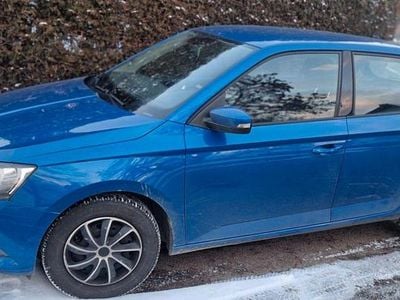 Blau Gebraucht 2017 Skoda Fabia Kleinwagen | 9.600 € (Fairer Preis)