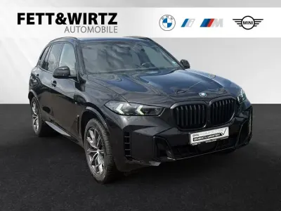 Gebraucht BMW X5 M Sport 381 PS (280 kW) 2025 Saphirschwarz metallic SUV