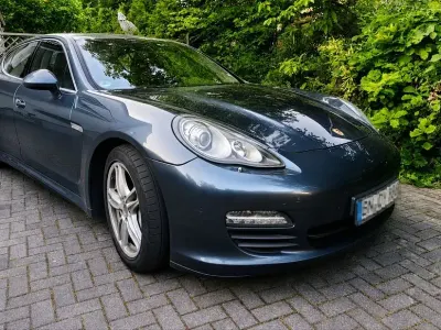 Gebraucht Porsche Panamera 4S 400 PS (294 kW) 2010 Blau Limousine