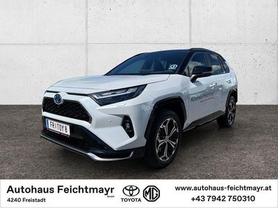 Weiß Gebraucht 2025 Toyota RAV4 Hybrid Style SUV | 51.557 € (Fairer Preis)