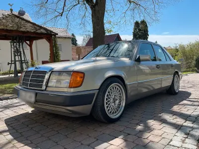 Usata Mercedes E260 160 CV (117 kW) 1991 Beige Berlina