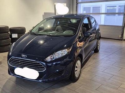 Gebraucht Ford Fiesta Ambiente 60 PS (44 kW) 2012 Blau Kleinwagen