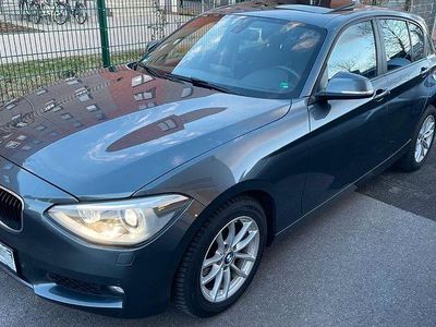 Gebraucht BMW 114 Sport Line 102 PS (75 kW) 2012 Grau Kleinwagen