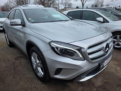Gebraucht Mercedes GLA200 156 PS (114 kW) 2016 Silber SUV