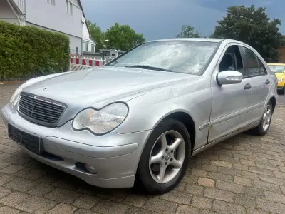 Gebraucht Mercedes C200 163 PS (119 kW) 2003 Silber Limousine