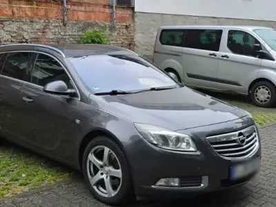 Gebraucht Opel Insignia Sport 160 PS (117 kW) 2010 Grau Kombi