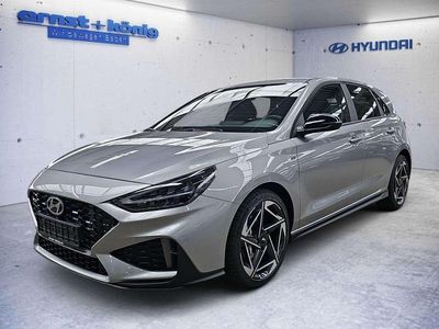 Shimmering silver Gebraucht 2025 Hyundai i30 N Line Limousine | 29.990 € (Teuer)