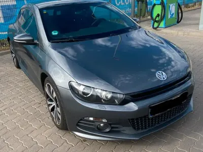Gebraucht VW Scirocco 140 PS (102 kW) 2011 Grau Coupé