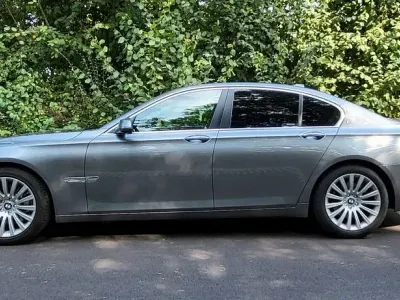 Gebraucht BMW 730 258 PS (189 kW) 2013 Grau Limousine