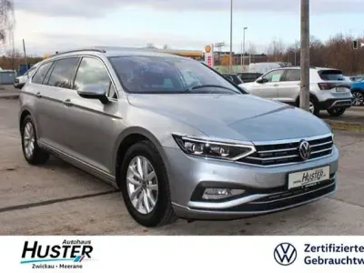 Gebraucht VW Passat Business 150 PS (110 kW) 2021 Pyritsilber metallic 7067 (metallic) Kombi