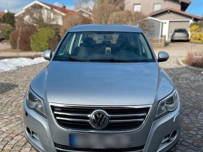 Gebraucht VW Tiguan 140 PS (102 kW) 2009 Silber SUV