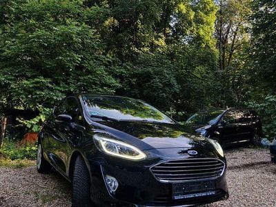 Gebraucht Ford Fiesta Titanium 125 PS (91 kW) 2017 Schwarz Kleinwagen