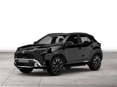 Gebraucht Toyota Yaris Hybrid 131 PS (96 kW) 2025 Black mica / ink (metallic) SUV