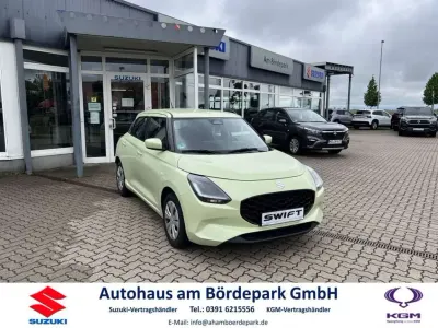 Neu Suzuki Swift Club 82 PS (60 kW) 2026 Cool yellow metallic Kleinwagen