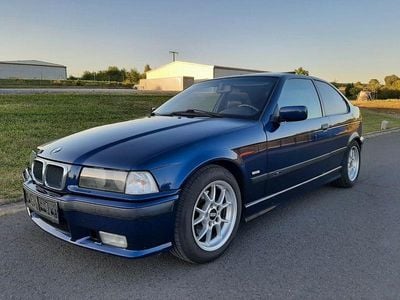 BMW 323 Compact