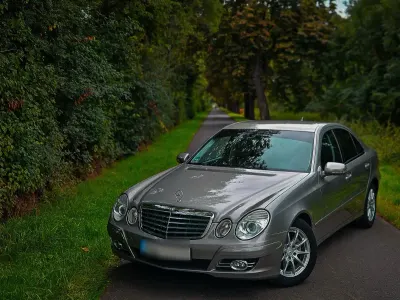 Gebraucht Mercedes E200 Classic 184 PS (135 kW) 2008 Beige Limousine