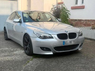 BMW 525