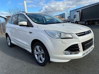 Gebraucht Ford Kuga Individual 163 PS (119 kW) 2014 Weiß SUV