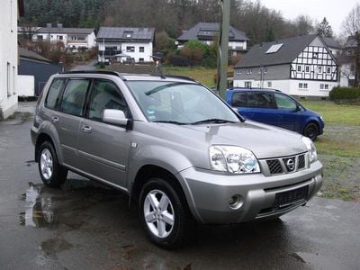 Grau Gebraucht 2006 Nissan X-Trail SUV | 3.790 € (Fairer Preis)