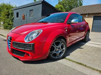 Gebraucht Alfa Romeo MiTo 105 PS (77 kW) 2014 Rot Kleinwagen