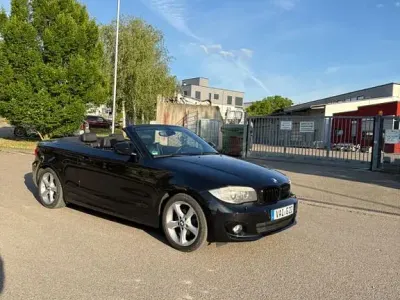 Gebraucht BMW 118 Cabriolet 143 PS (105 kW) 2012 Schwarz Cabrio
