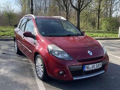 Gebraucht Renault Clio GrandTour Luxe 106 PS (77 kW) 2009 Rot Kombi
