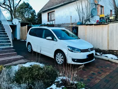 Gebraucht VW Touran Cup 170 PS (125 kW) 2014 Weiß Van / Kleinbus