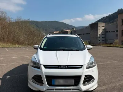 Gebraucht Ford Kuga 180 PS (132 kW) 2015 Weiß SUV