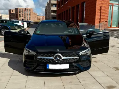 Gebraucht Mercedes CLA200 163 PS (119 kW) 2020 Schwarz Coupé