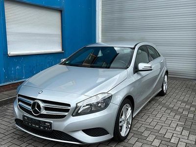 Usata Mercedes A180 Urban 122 CV (89 kW) 2012 Argento Berlina