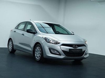 Gebraucht Hyundai i30 99 PS (72 kW) 2012 Silber Limousine