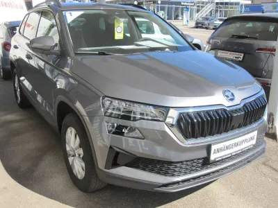 Neu Skoda Karoq 150 PS (110 kW) 2026 Graphitegraumetallic SUV