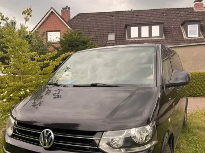 Gebraucht VW Multivan 114 PS (83 kW) 2012 Schwarz Van / Kleinbus