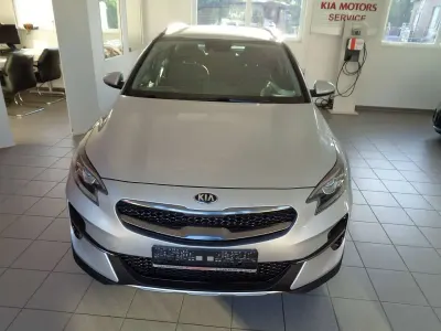 Gebraucht Kia XCeed Vision 160 PS (117 kW) 2021 Silber SUV