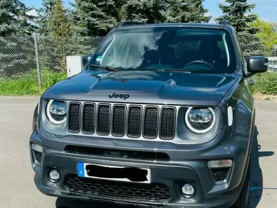 Gebraucht Jeep Renegade 130 PS (95 kW) 2023 Grau SUV