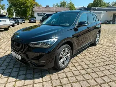 Gebraucht BMW X1 Sport Line 184 PS (135 kW) 2015 Schwarz SUV