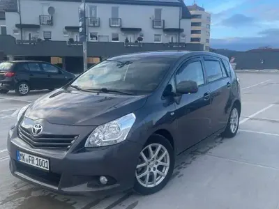 Gebraucht Toyota Verso Multidrive S 147 PS (108 kW) 2009 Grau Van / Kleinbus