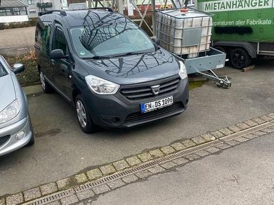 Grün Gebraucht 2015 Dacia Dokker Van / Kleinbus | 4.990 € (Superpreis)