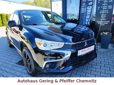 Gebraucht Mitsubishi ASX Basis 117 PS (86 kW) 2017 Schwarz SUV