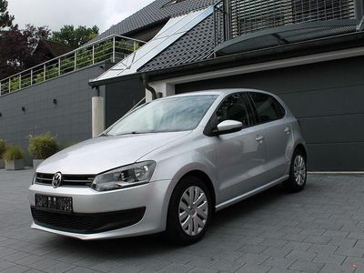 Silber Gebraucht 2009 VW Polo Comfortline Kleinwagen | 7.600 €