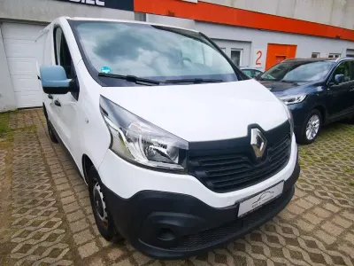 Occasion Renault Trafic Komfort 90 ch (66 kW) 2015 Blanc Monospace