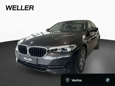 Gebraucht BMW 530 Comfort Edition 286 PS (210 kW) 2023 Sophistograu (grau) Limousine
